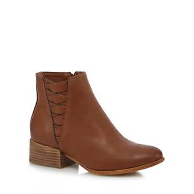 Brown 'Onillan' ankle boots
